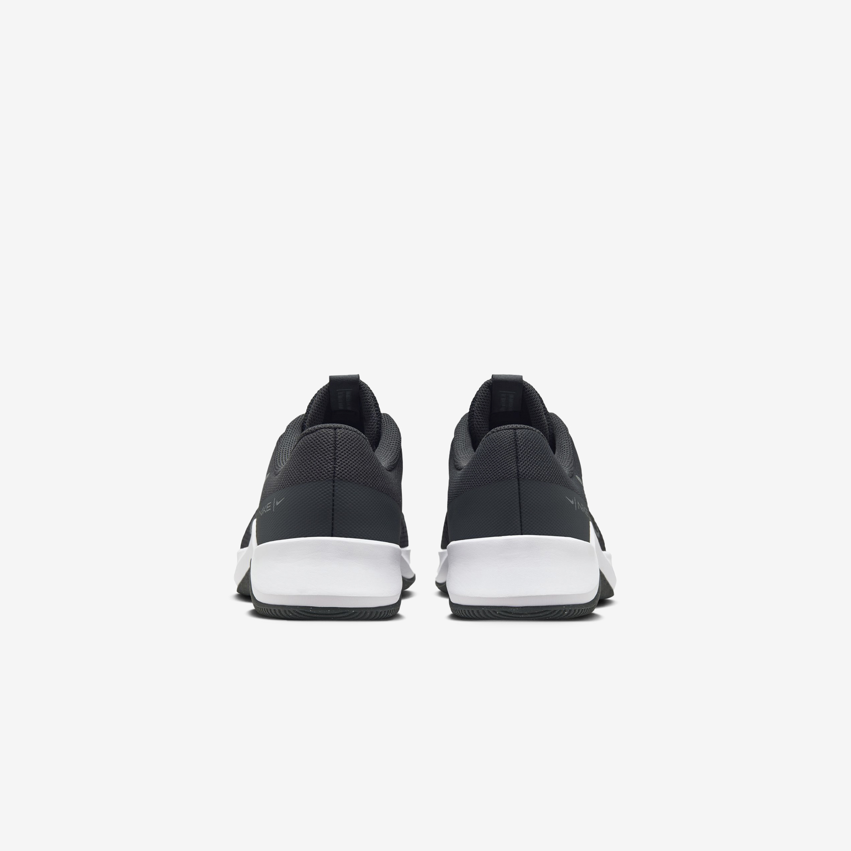 NIKE MC TRAINER 2 DM0823-011