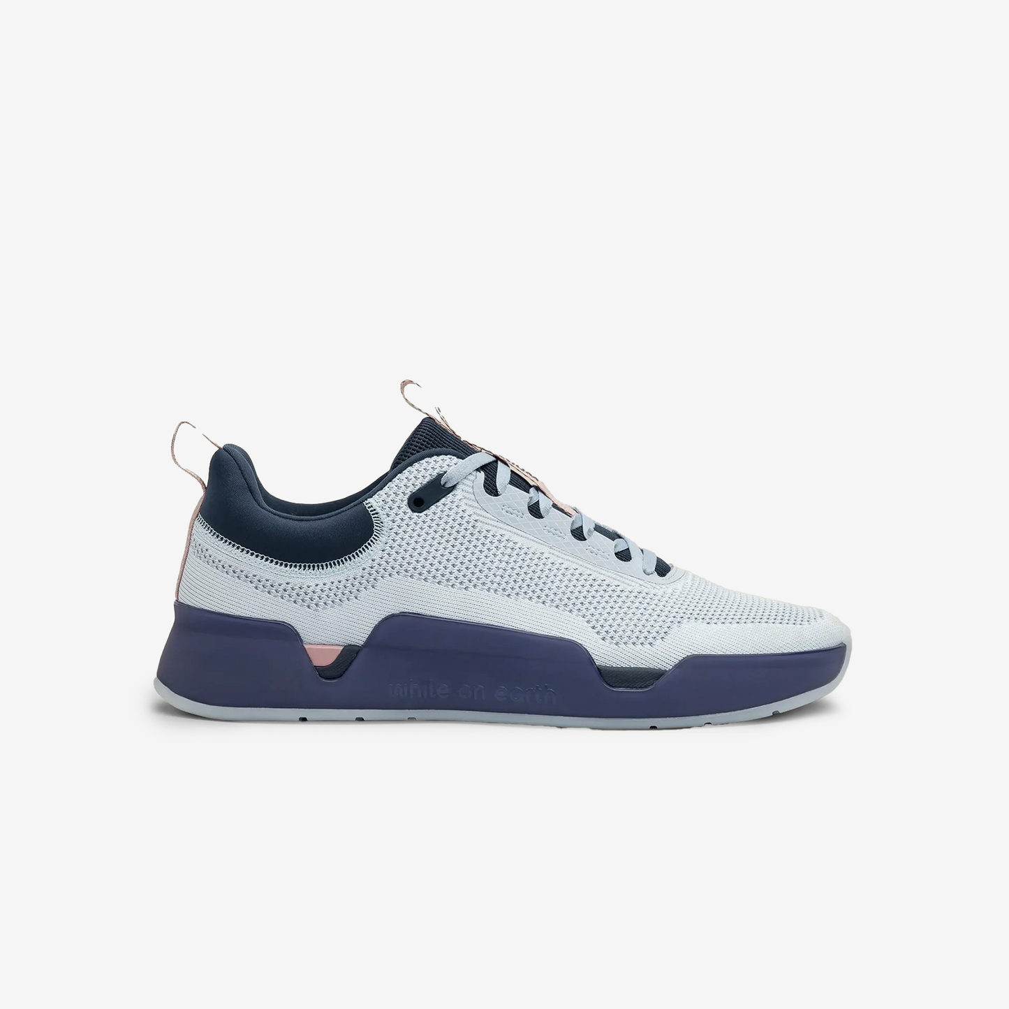 WHILE ON EARTH MOVE TRAINER FTNW-glacier/lupin