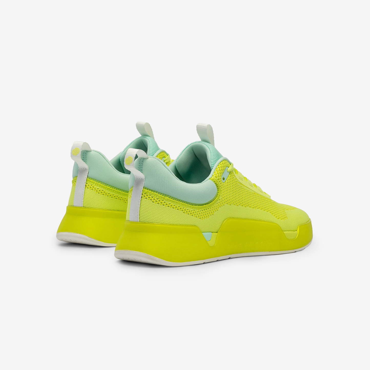 WHILE ON EARTH MOVE TRAINER FTN-Citrus/Sun