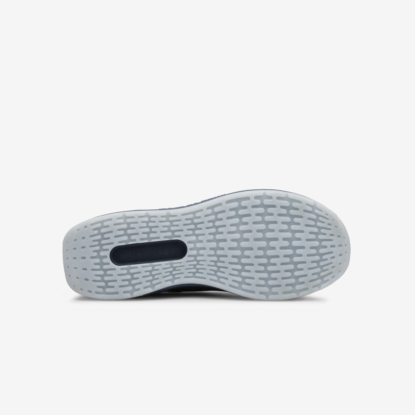 WHILE ON EARTH MOVE TRAINER FTNW-glacier/lupin