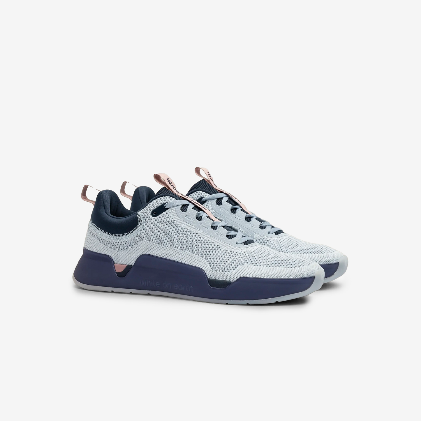 WHILE ON EARTH MOVE TRAINER FTNW-glacier/lupin