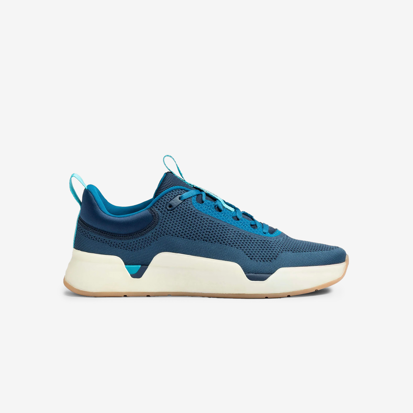 WHILE ON EARTH MOVE TRAINER 4946-Seaport/Oat