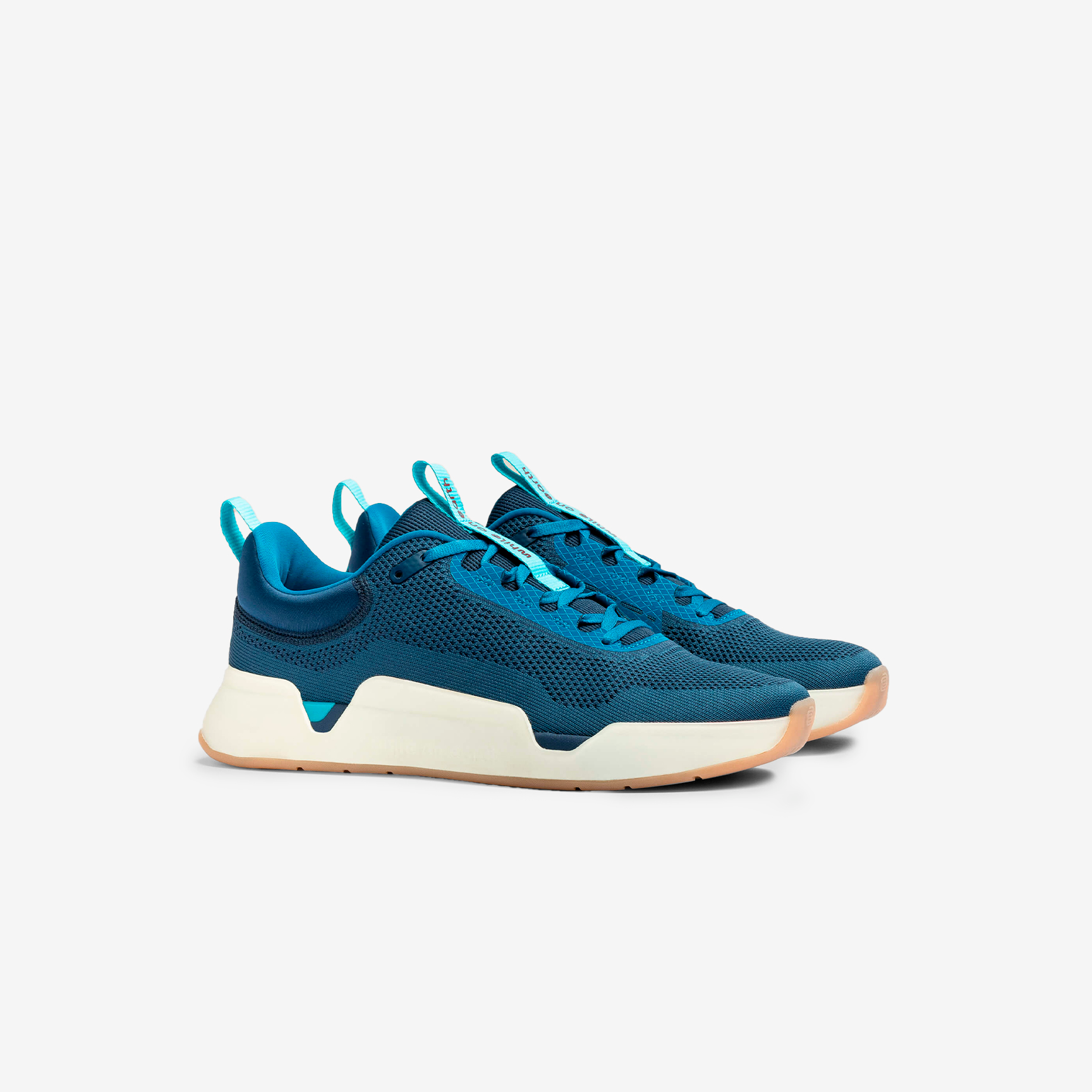 WHILE ON EARTH MOVE TRAINER 4946-Seaport/Oat